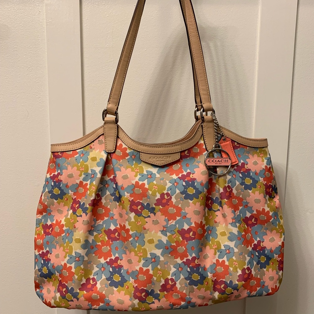 Floral Coach